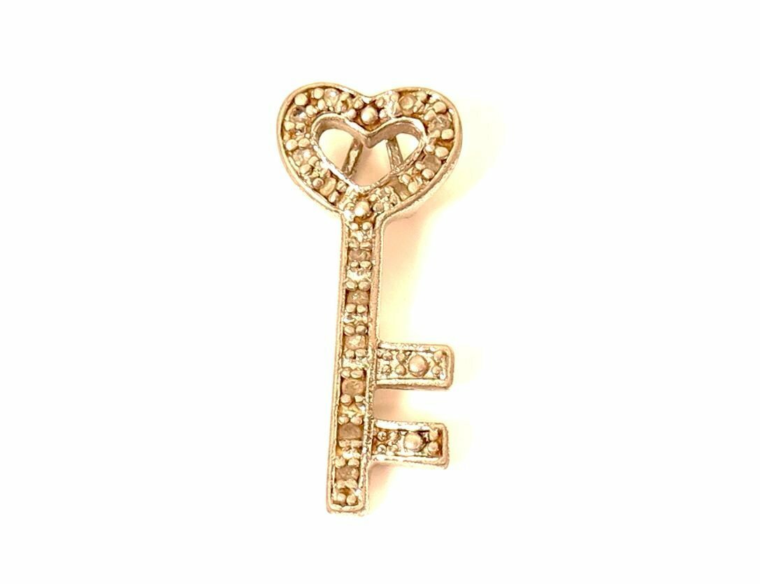 Antique Style Heart Key Sterling Silver Clear stone Necklace Pendant