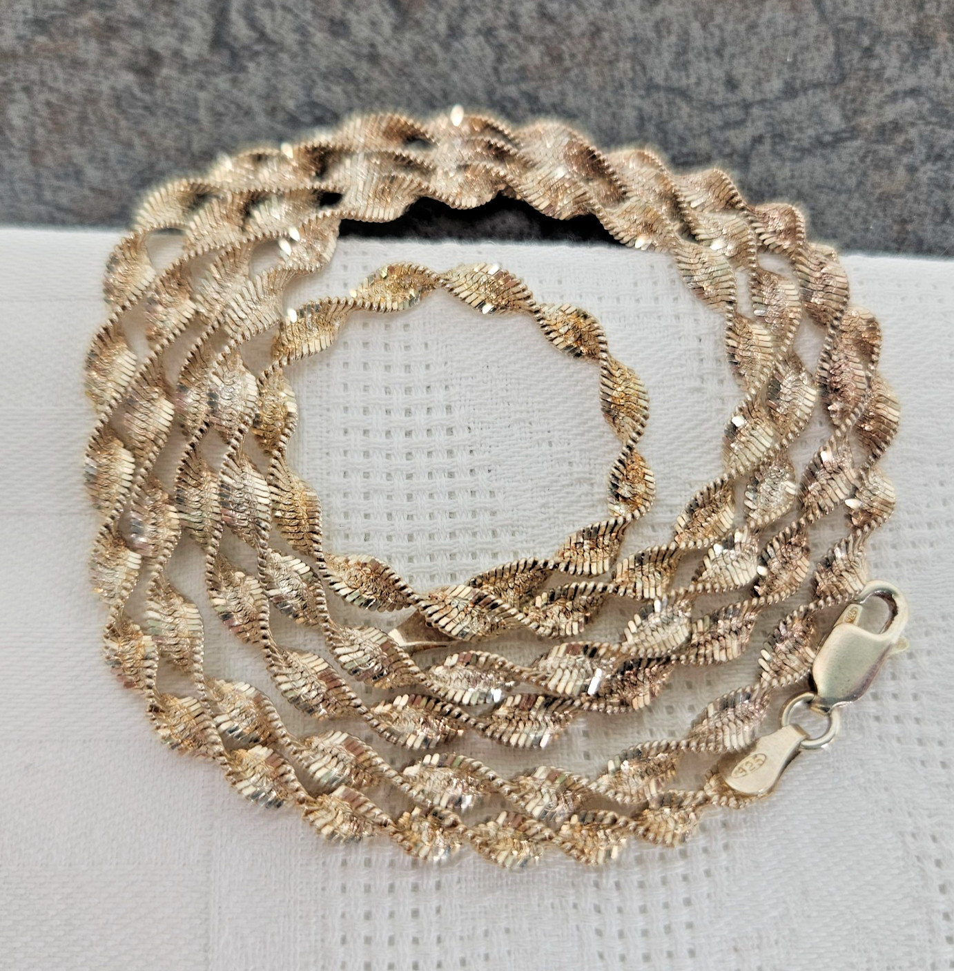 Vintage Sterling Silver Italy “Singapore Twist” Necklace Chain 30″ Long Italian