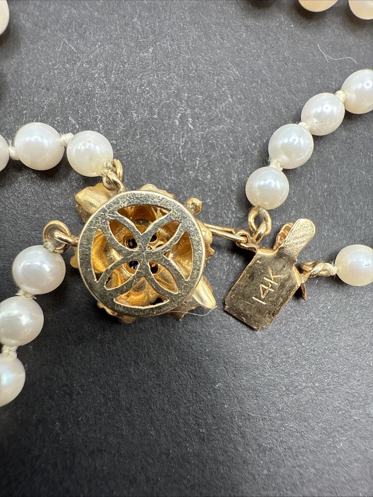 Double-strand cultured pearl necklace, clasp in 14K gold, Seaborne, Usa 20” J64