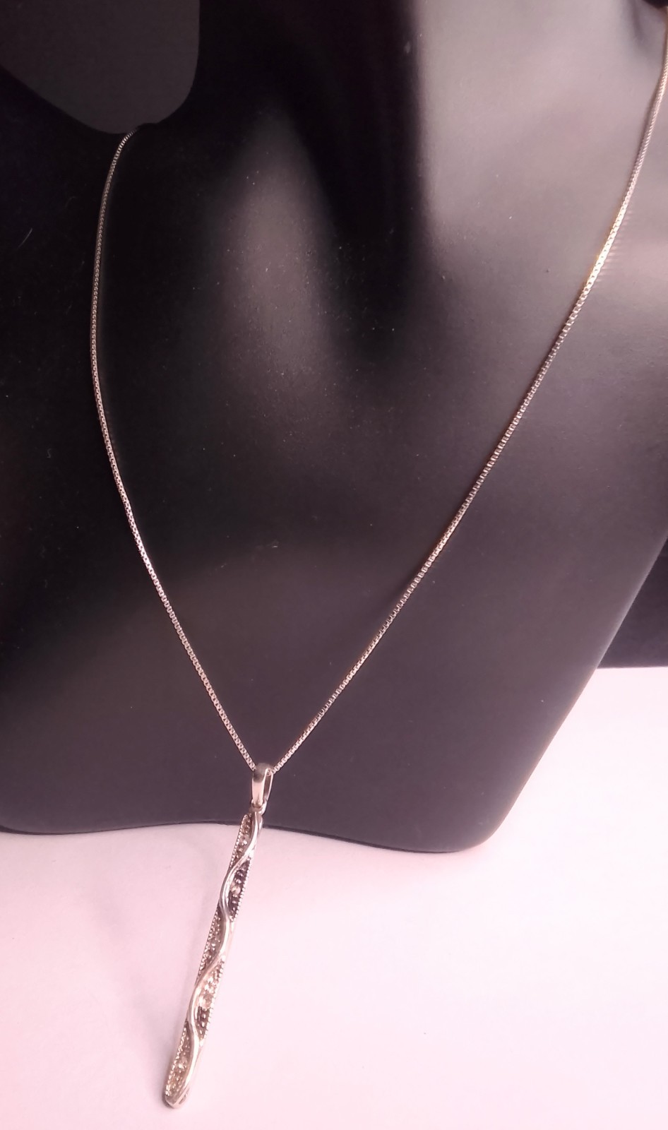 925 Sterling Silver Ribbon Twist Vertical Bar Pendant Necklace 18″ Dainty 4.82g