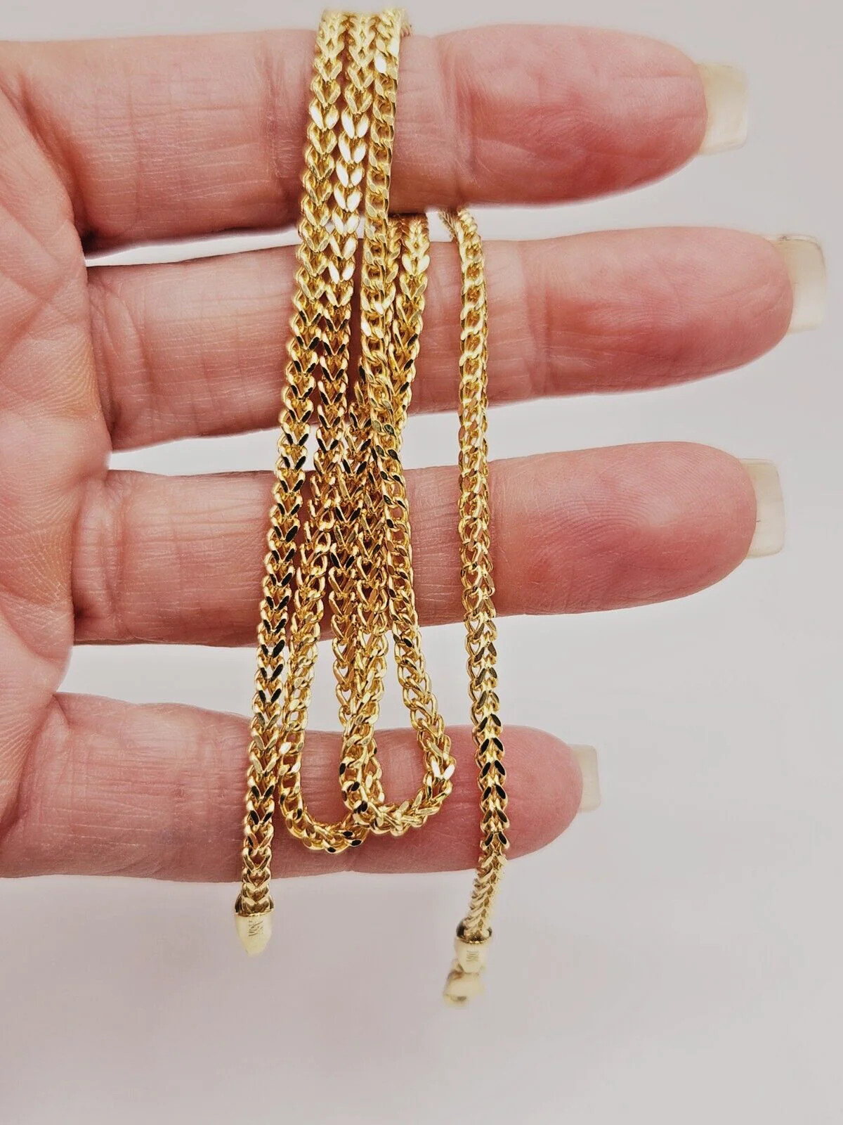 10K Yellow Gold Franco Chain Hollow 22.0 Inches long x 2.44 mm x 2.05 mm