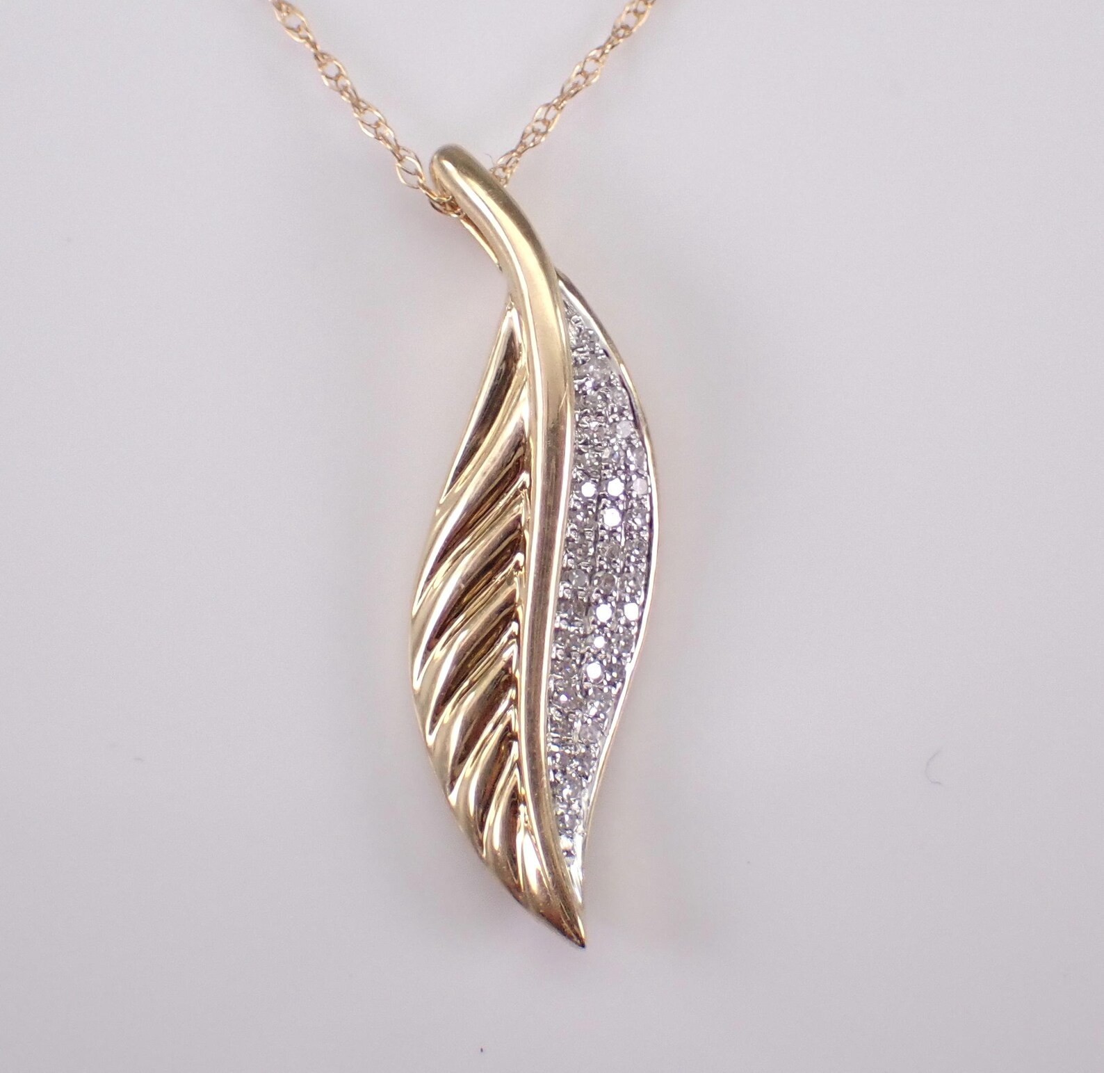 0.40 Ct Round Moissanite Feather Shape Pendant Necklace 14K Yellow Gold Plated