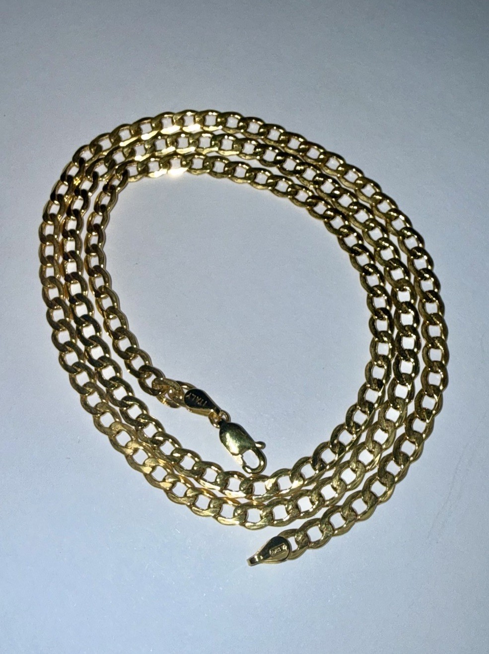ESTATE Solid 10K Gold Semi-Hollow 3.9mm Curb Chain Necklace 22”