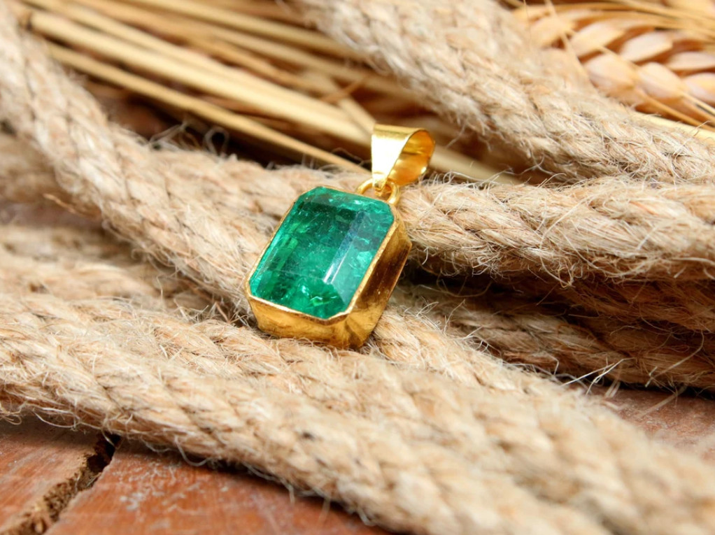 Natural Emerald Pendant For Gift Silver Jewelry Gold Plated Birthstone Pendant