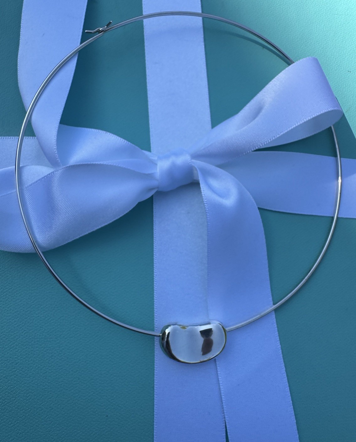 Tiffany & Co. Elsa Peretti Large 26mm Bean In silver On A Silver Choker Uk Assay