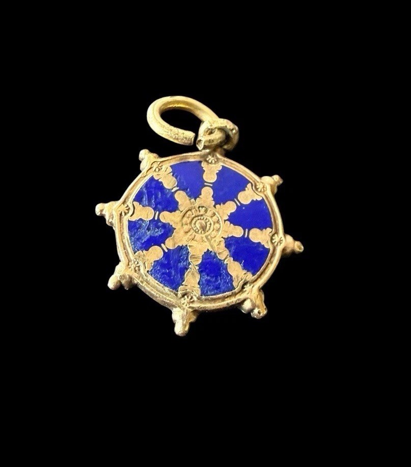 Vintage Balfour 10k Gold Buddhist Dharmachakra Wheel Charm Pendant 1/2” Signed