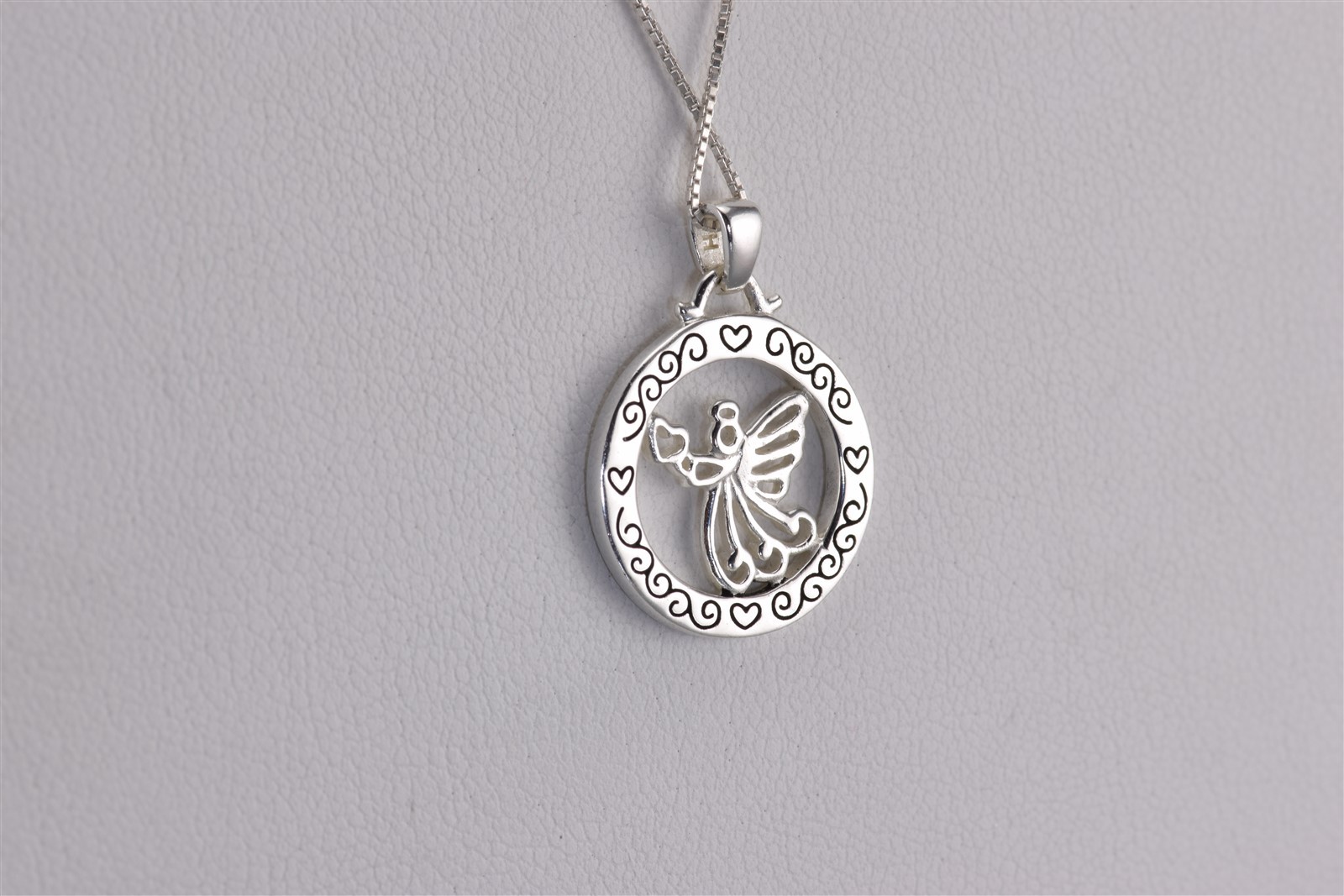 Sterling Silver 18mm Moms are Angels in Disguise Openwork 925 Pendant 18″ Chain