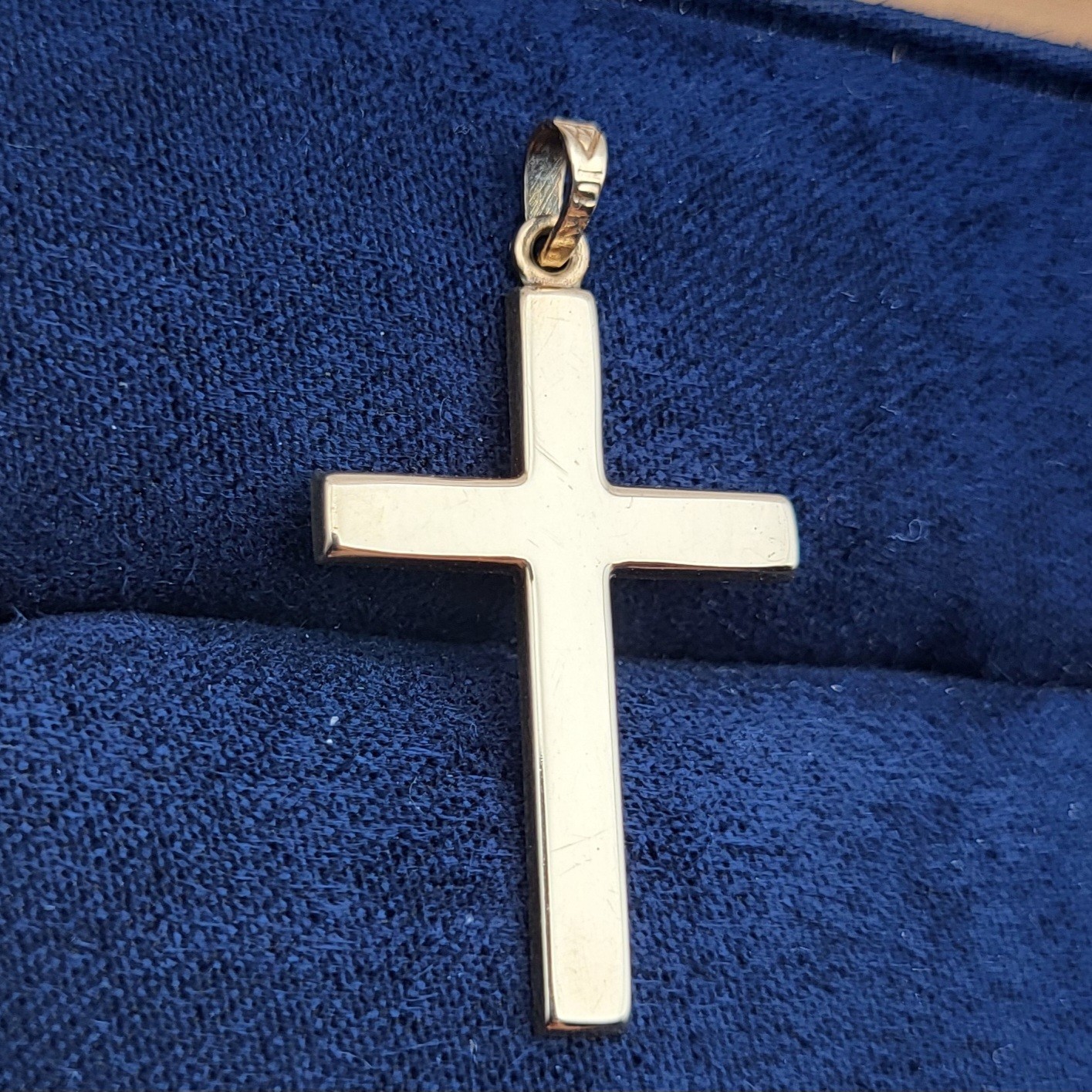Antique 10K Yellow Gold Floral Engraved Cross Charm Pendant for Necklace / Chain