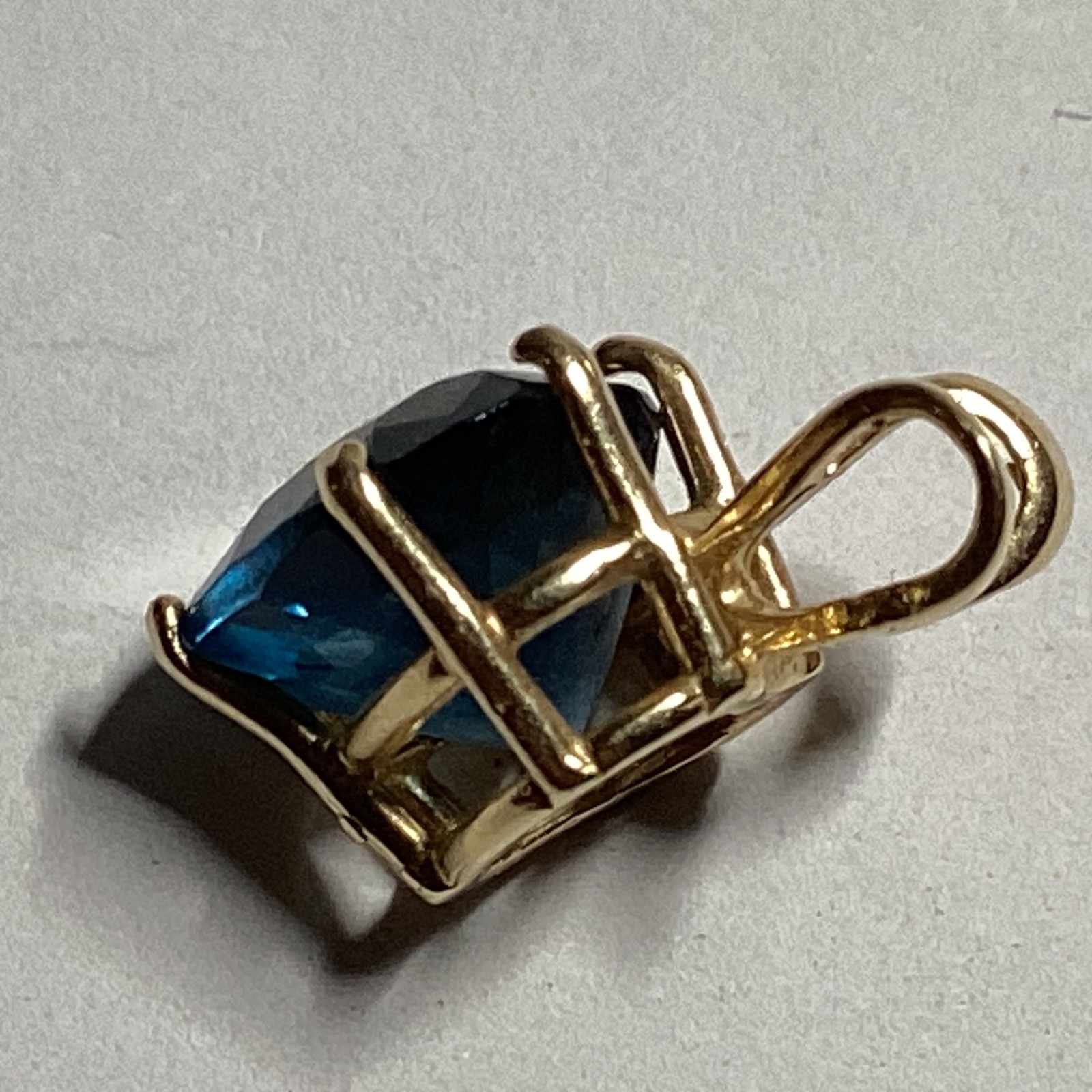 14Kt Gold 8mm Heart London Blue Topaz Gemstone 1/2″ x 1/3″Inch Pendant
