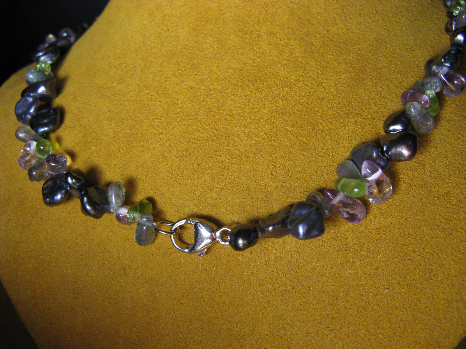 HONORA PEARL NECKLACE MULTI COLOR GEMSTONES GREEN BLACK AMETHYST KISHI PETAL ss