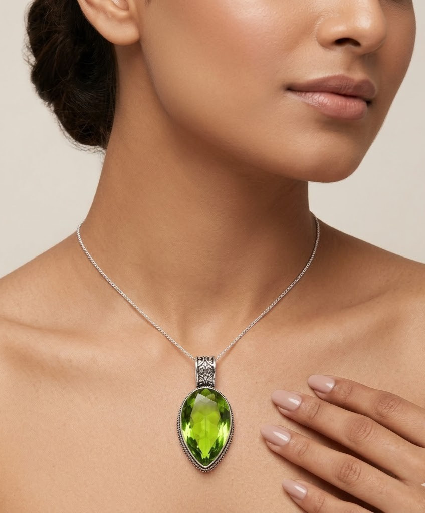 Green Peridot Gemstone Handmade 925 Sterling Silver Jewelry Gift To her Pendant