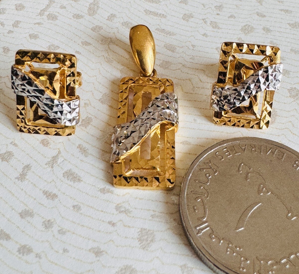 22K 916 22CT Fine Real Gold Unique Two tone Earring & Pendant 8.2G