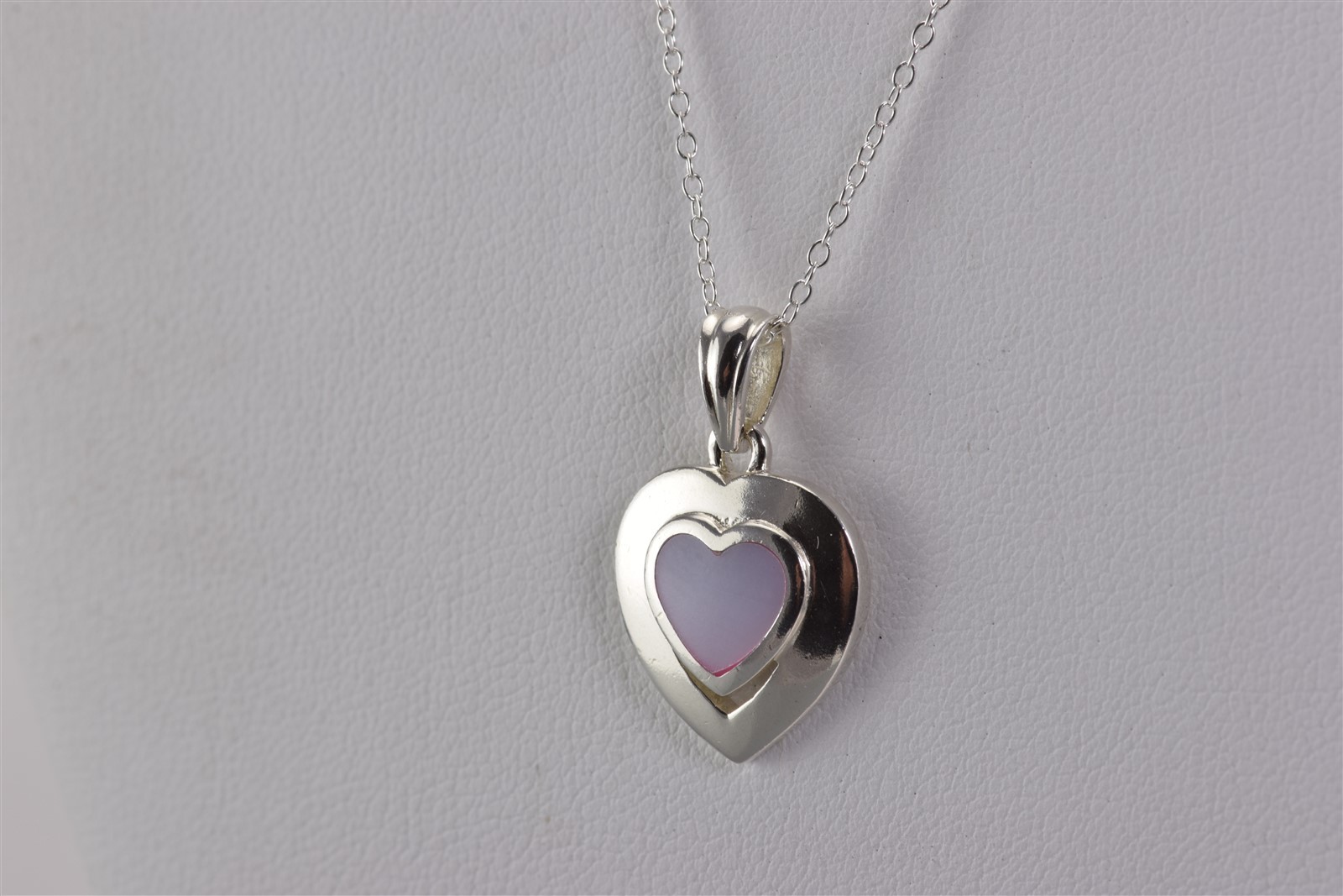 Sterling Silver 16mm x 16mm Pink Mother of Pearl Heart 925 Pendant 18″ Chain