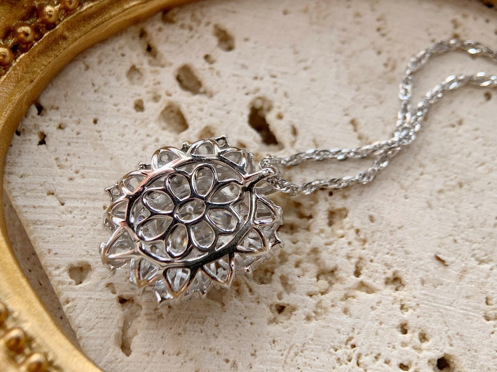 4ct D Color Oval Moissanite Necklace 925 Sterling Silver Floral Gift Pendant