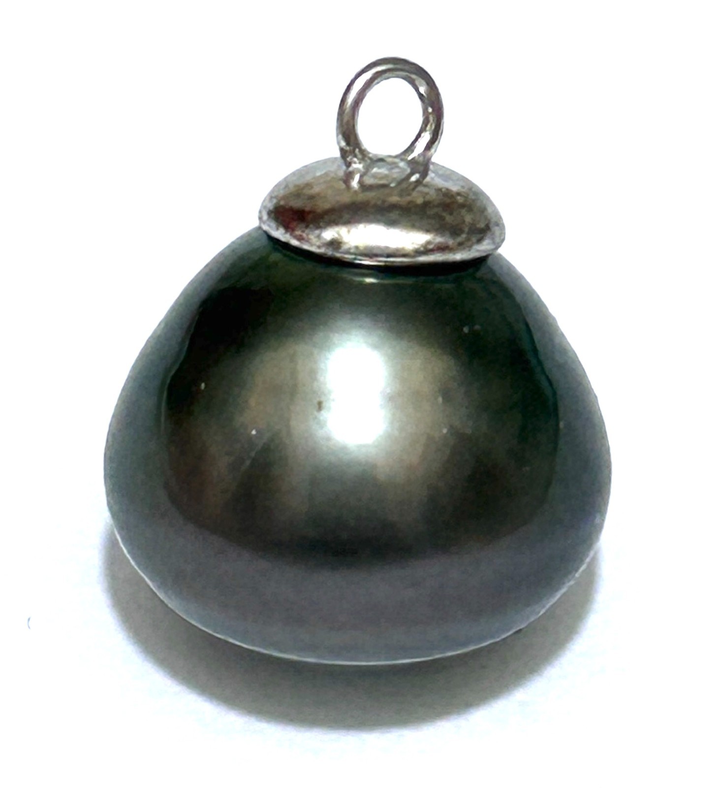 Oval 13.2 x 12.8mm Tahitian South Sea Natural Peacock Black Green Pearl Pendant