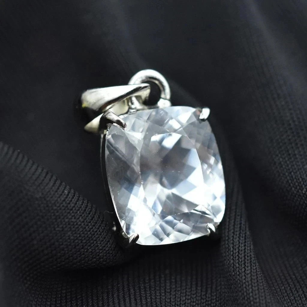 Natural 21 Ct White Sapphire Cushion Cut 925 Silver Pendant Certified Gemstone