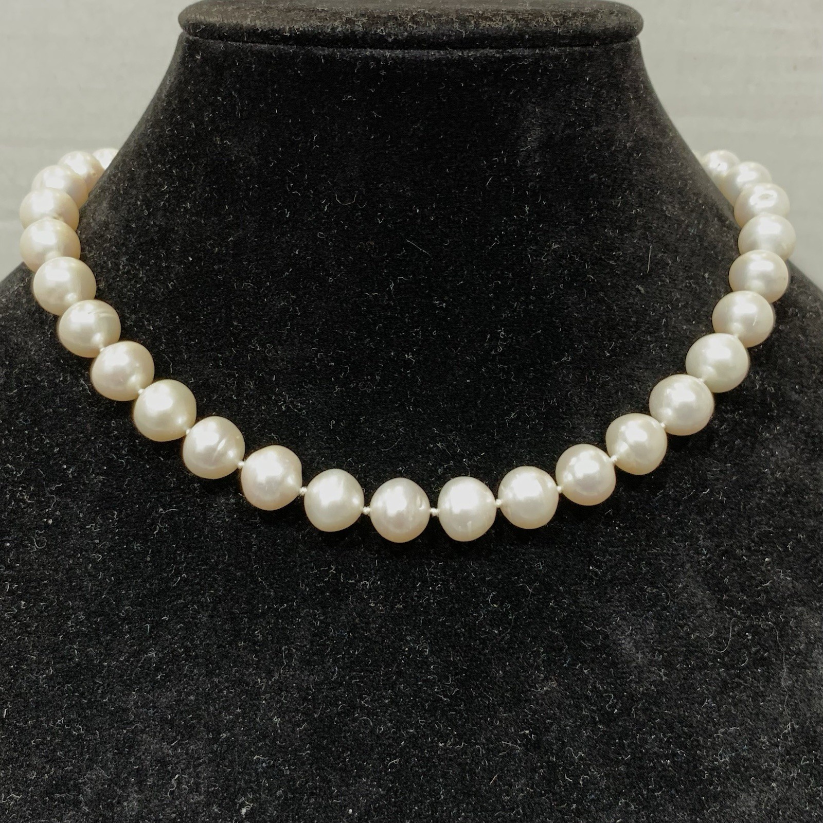 BIG Pearl Necklace 11mm 14k Yellow Gold 62.33gr White SouthSea style FIC 16” WOW