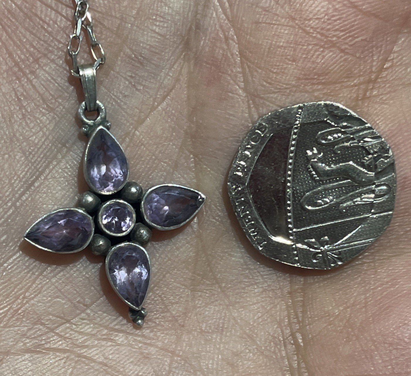 VINTAGE 925 Amethyst Pendant, Gothic Solid Sterling Silver Faceted Cross/Flower