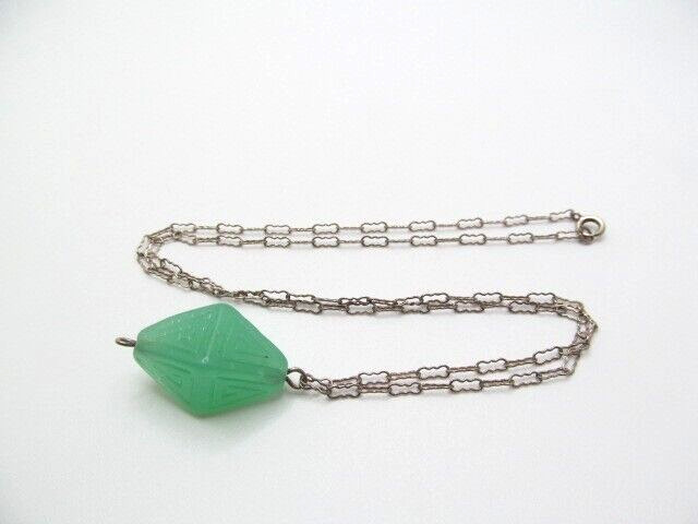 925 Sterling Silver Carved Opaque Green Jade Peanut Chain Necklace 18 Inch