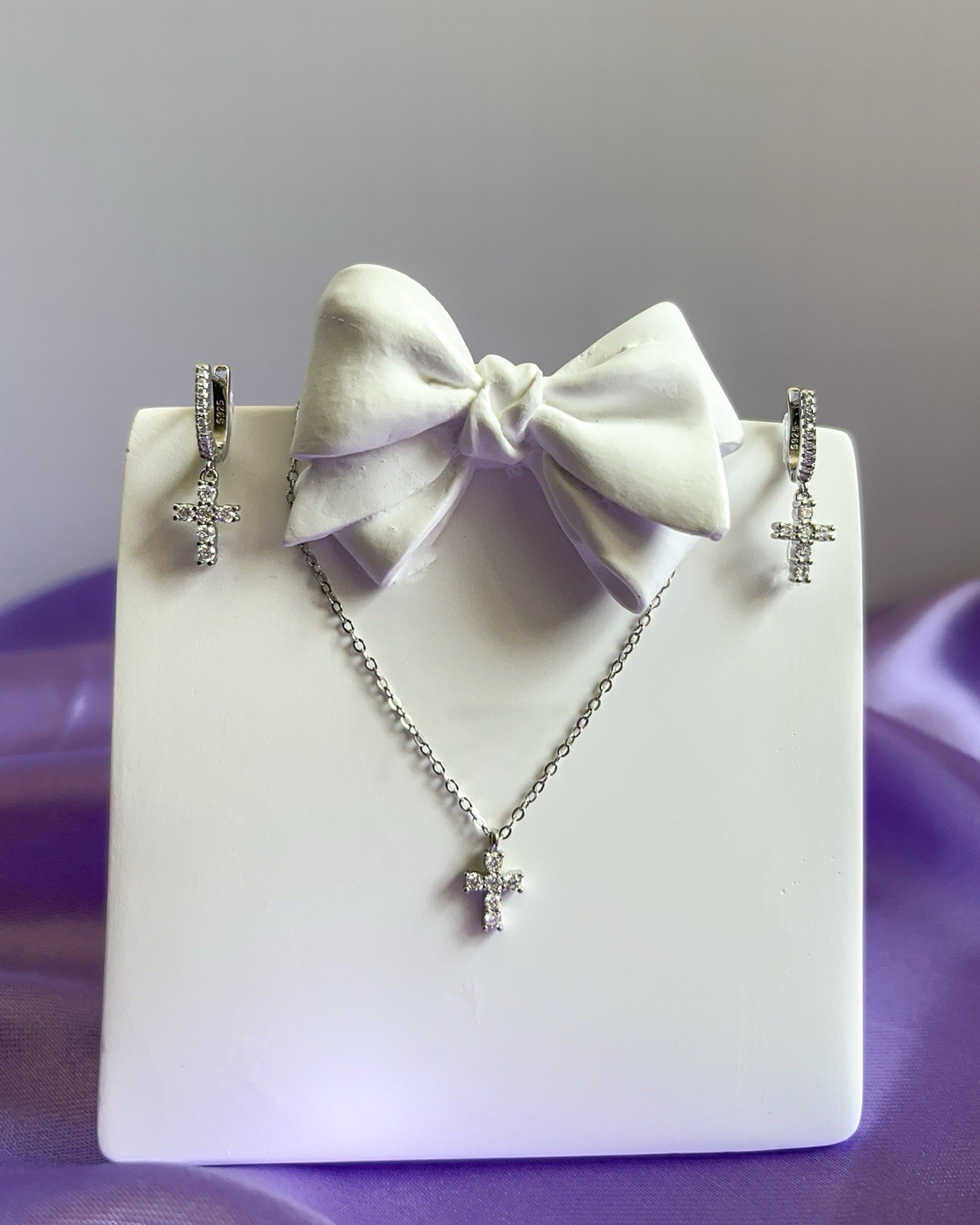 Petite Cross Necklace 925 Sterling Silver D Color VVS1 Moissanite GRA Certified