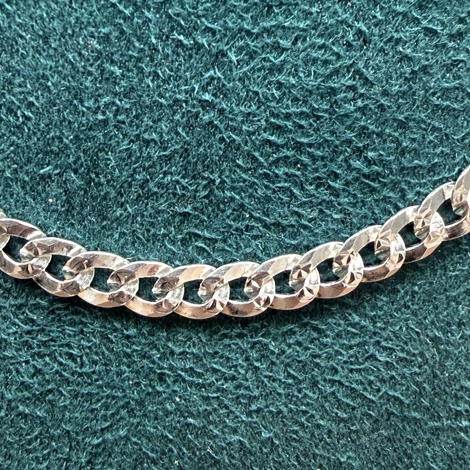 Sterling Silver Diamond-Cut Curb Chain Necklace .925 Italy 24” 4mm