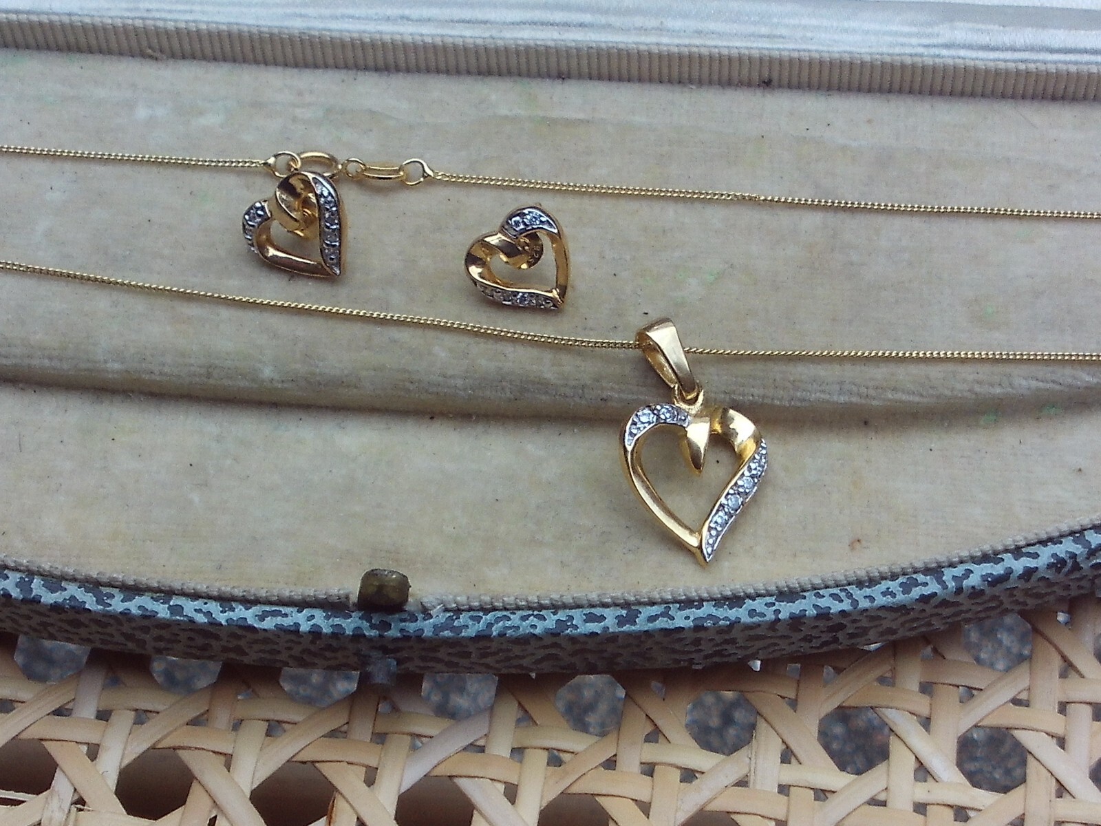 925 silver gilt 18″ chain 2 mm width chain with heart pendant and earrings