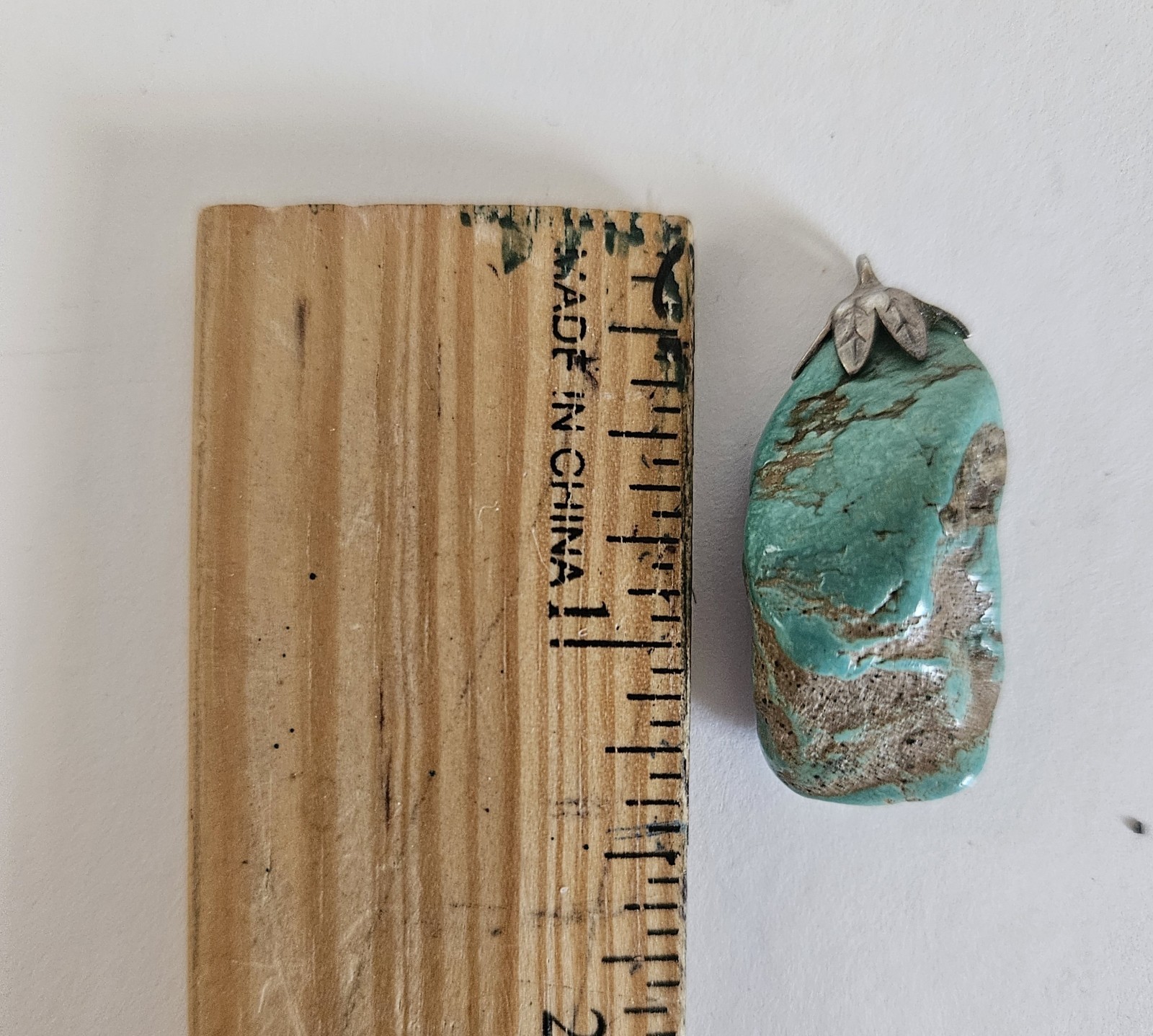 VTG Rough Green Turquoise Stone 1 3/8 x 5/8″ Pendant Southwestern Ethnic Jewelry