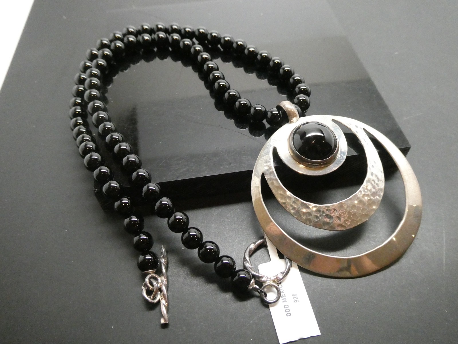 DDD Dominique Dinouart Sterling 925 Onyx Beaded Modern Pendant Necklace NEW