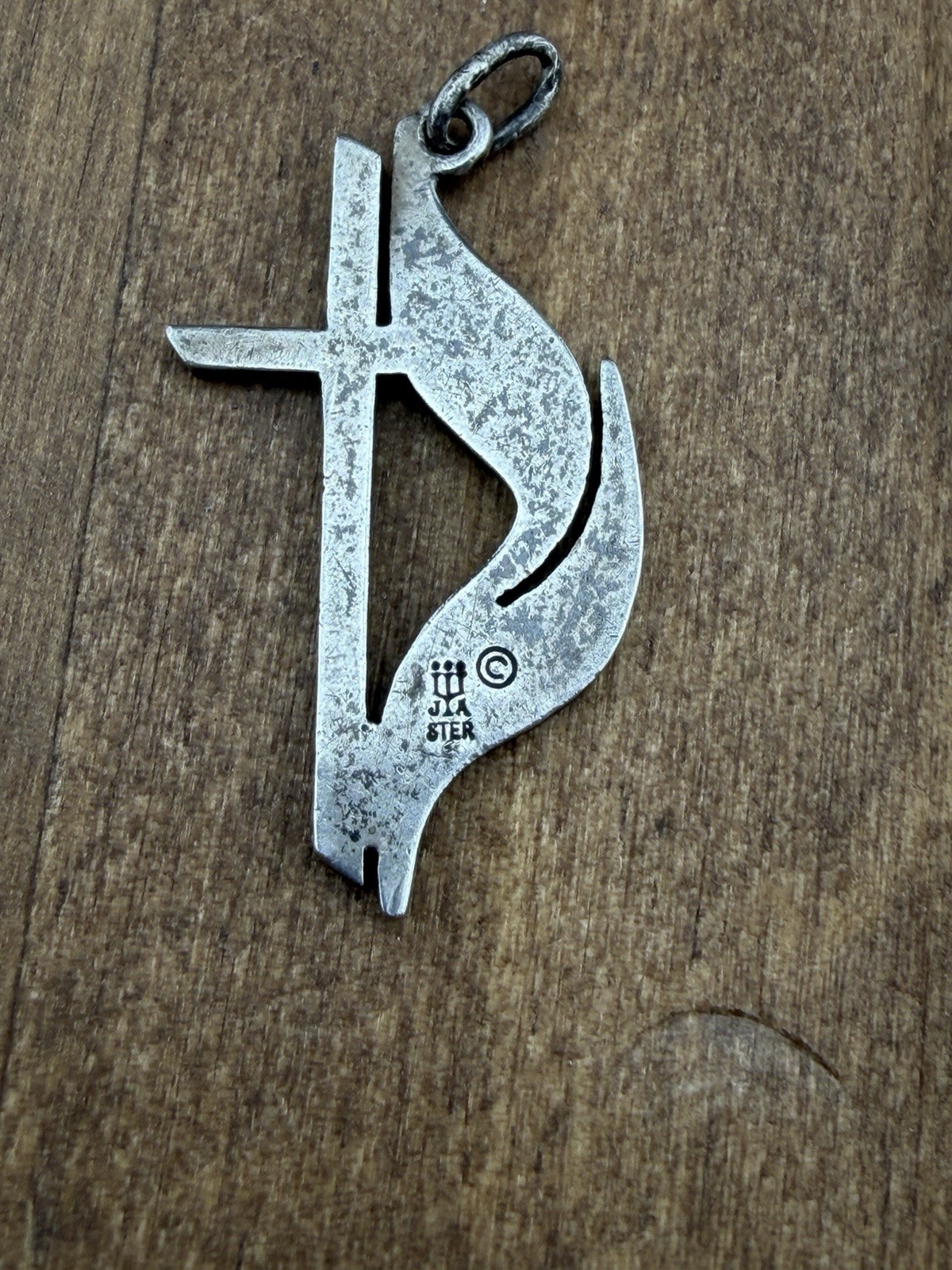 Retired James Avery Sterling Silver 925 Methodist Cross Pendant
