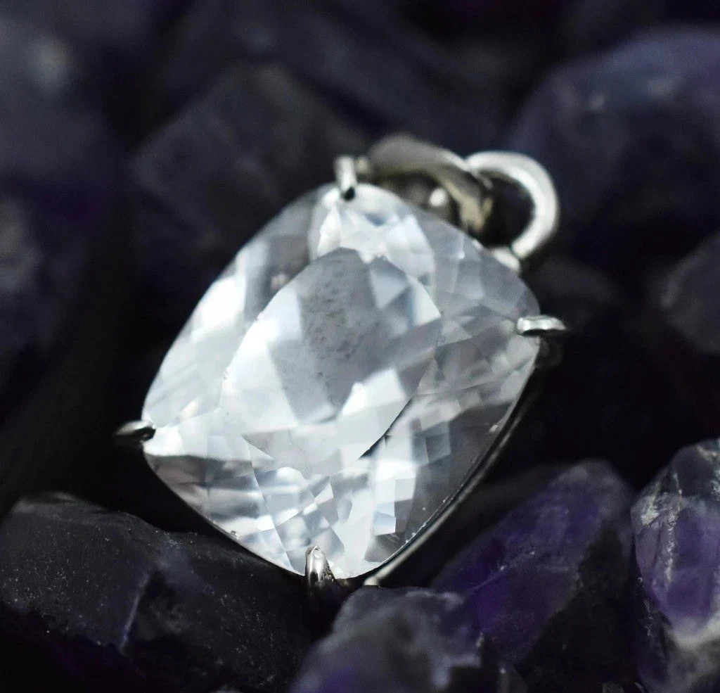 Natural 21 Ct White Sapphire Cushion Cut 925 Silver Pendant Certified Gemstone