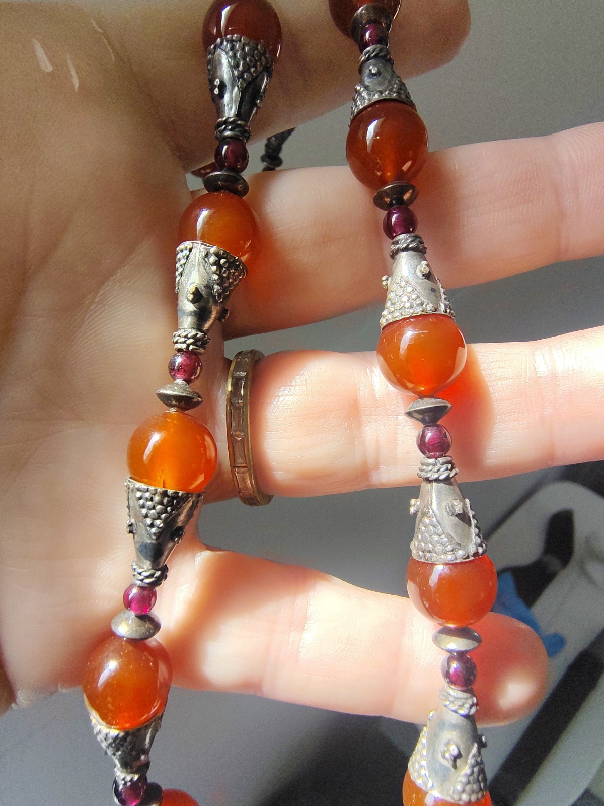 Nancy and Rise NR Sterling Silver Carnelian Garnet Heavy Bead Necklace 18″ RARE