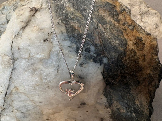Clogau Welsh Silver & 9ct Rose Gold Paw Prints Heart Topaz Pendant 22″ Wales