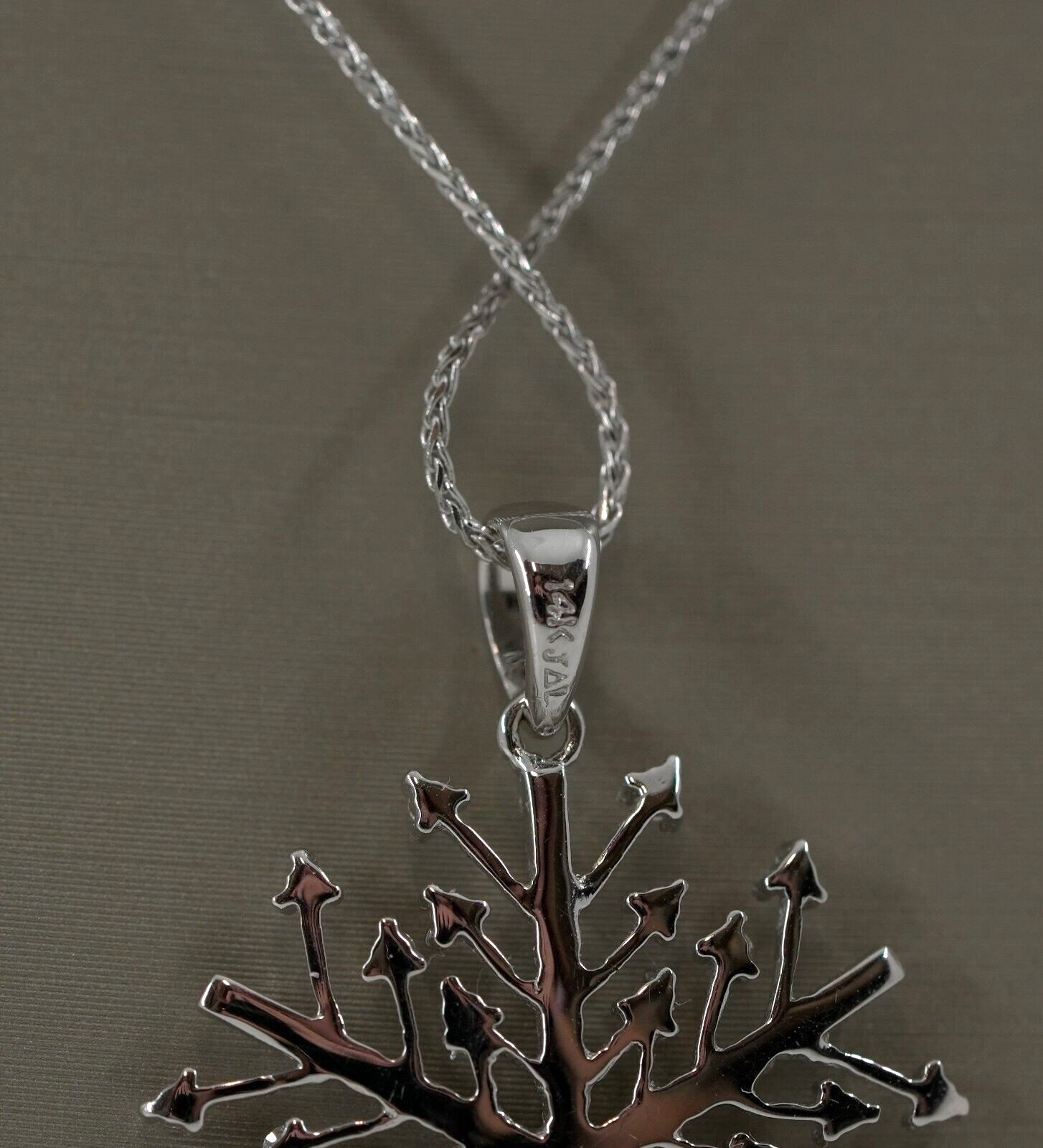 0.55CTW Diamond Snowflake Necklace 14 Karat White Gold 18″ Wheat Chain 32 x 25MM