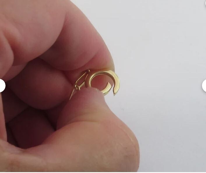 14k Yellow Gold Charm Clasp PAPERCLIP Link Chain Necklace 18 Inch 4 grams 3.2MM