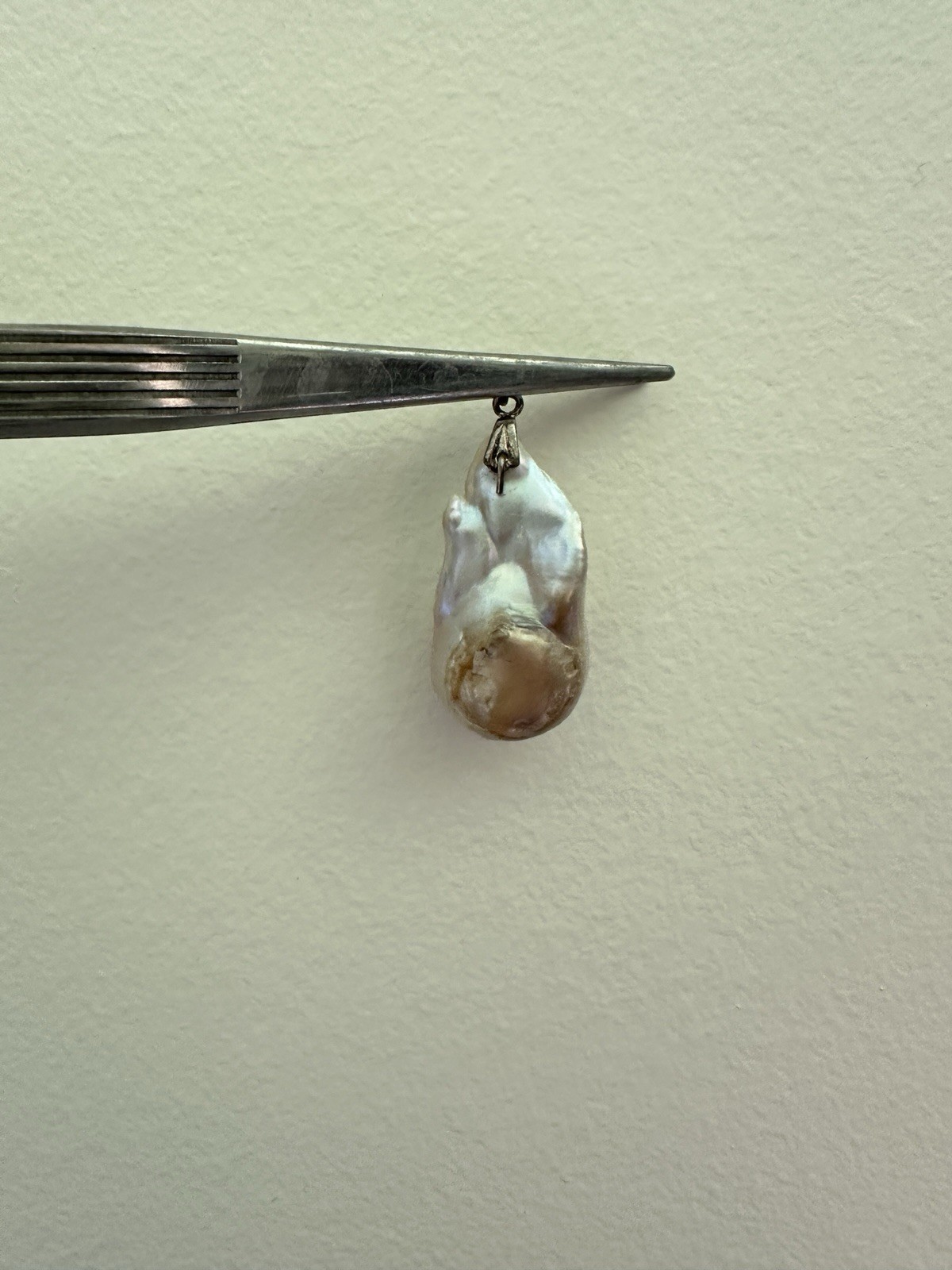 16mm freshwater baroque pearl pendant lavender and pink iridescence 925S