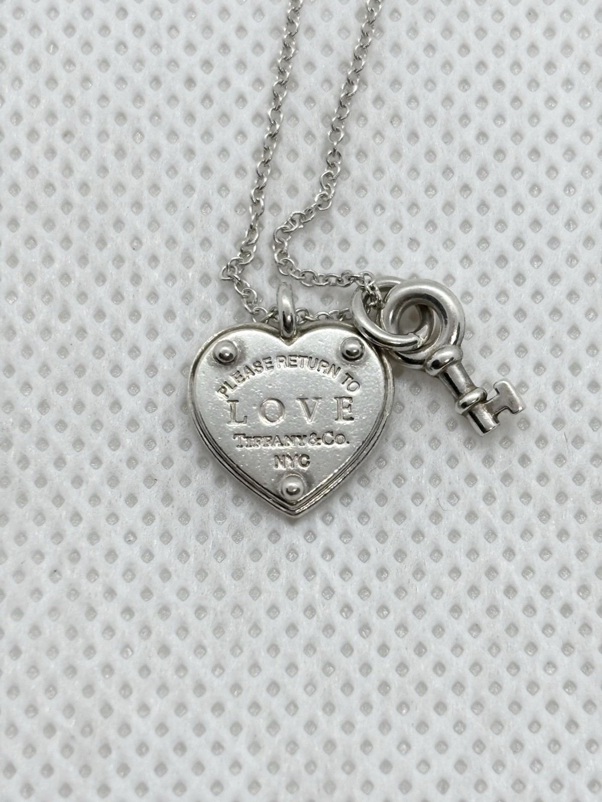 Tiffany & Co 925 Silver Return To Love Heart & Key Pendant Necklace 16+2” 3.84g