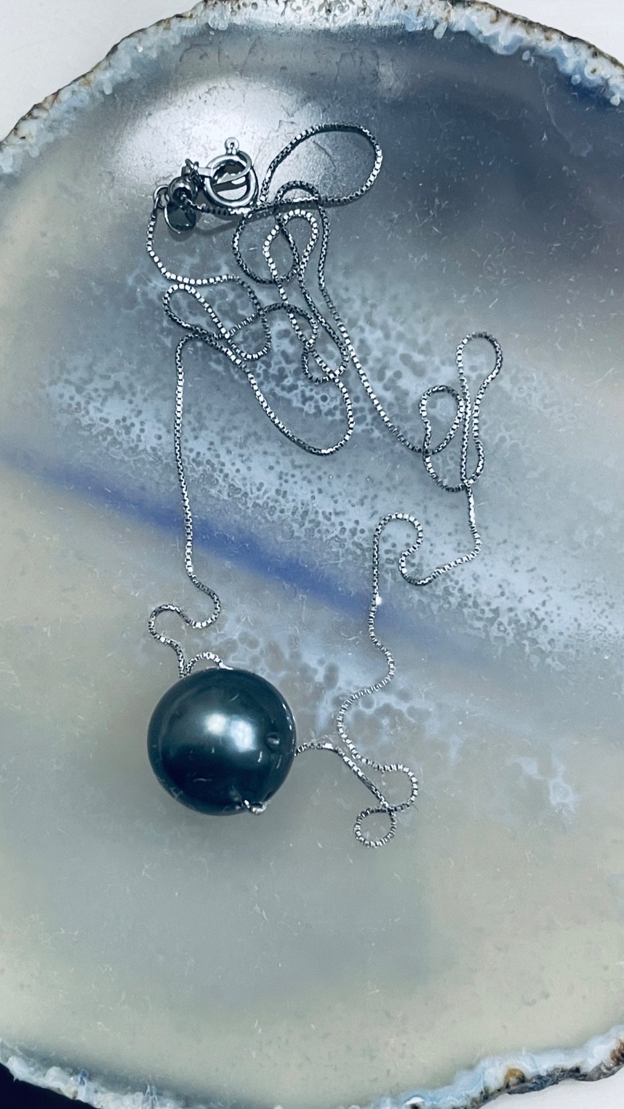 Black Tahiti South Sea Pearl Necklace and Huggies Earrings in K18 Japan WG Set