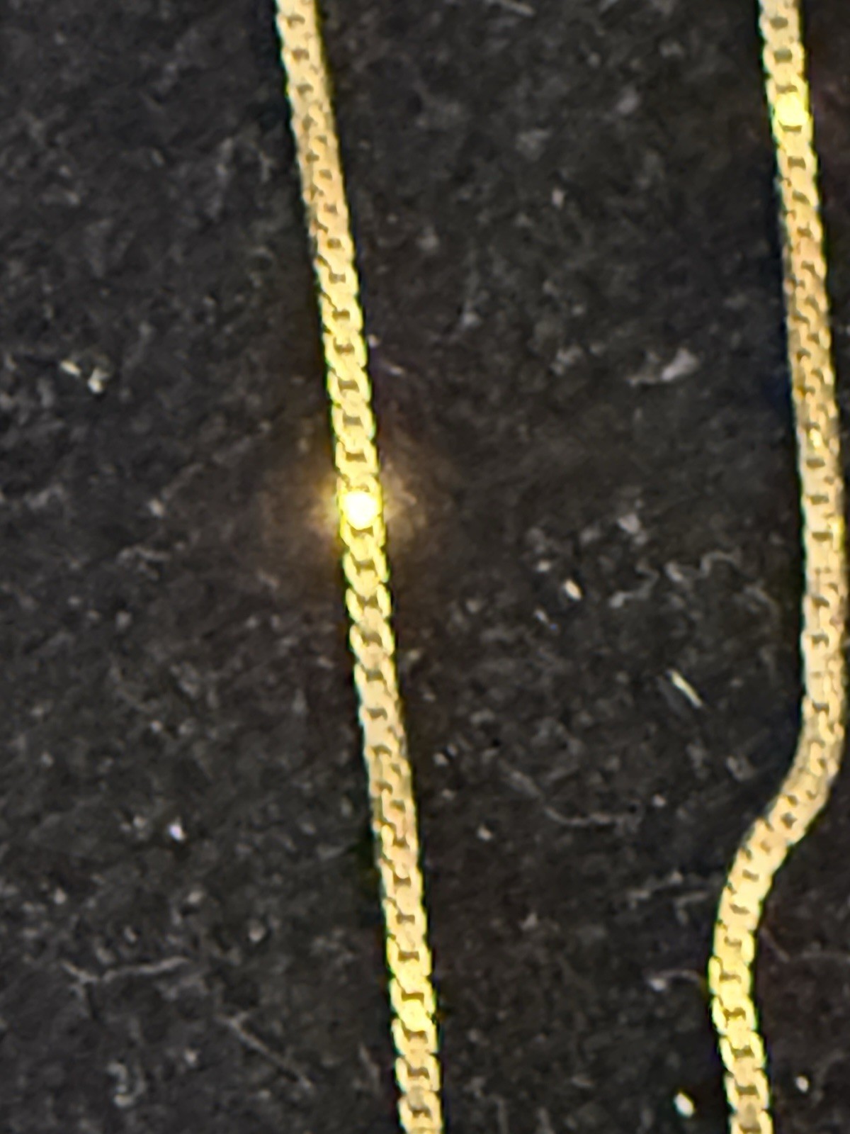 18 Kt Gold Box Link Chains 5.55 Grams 16 And 24 Inch