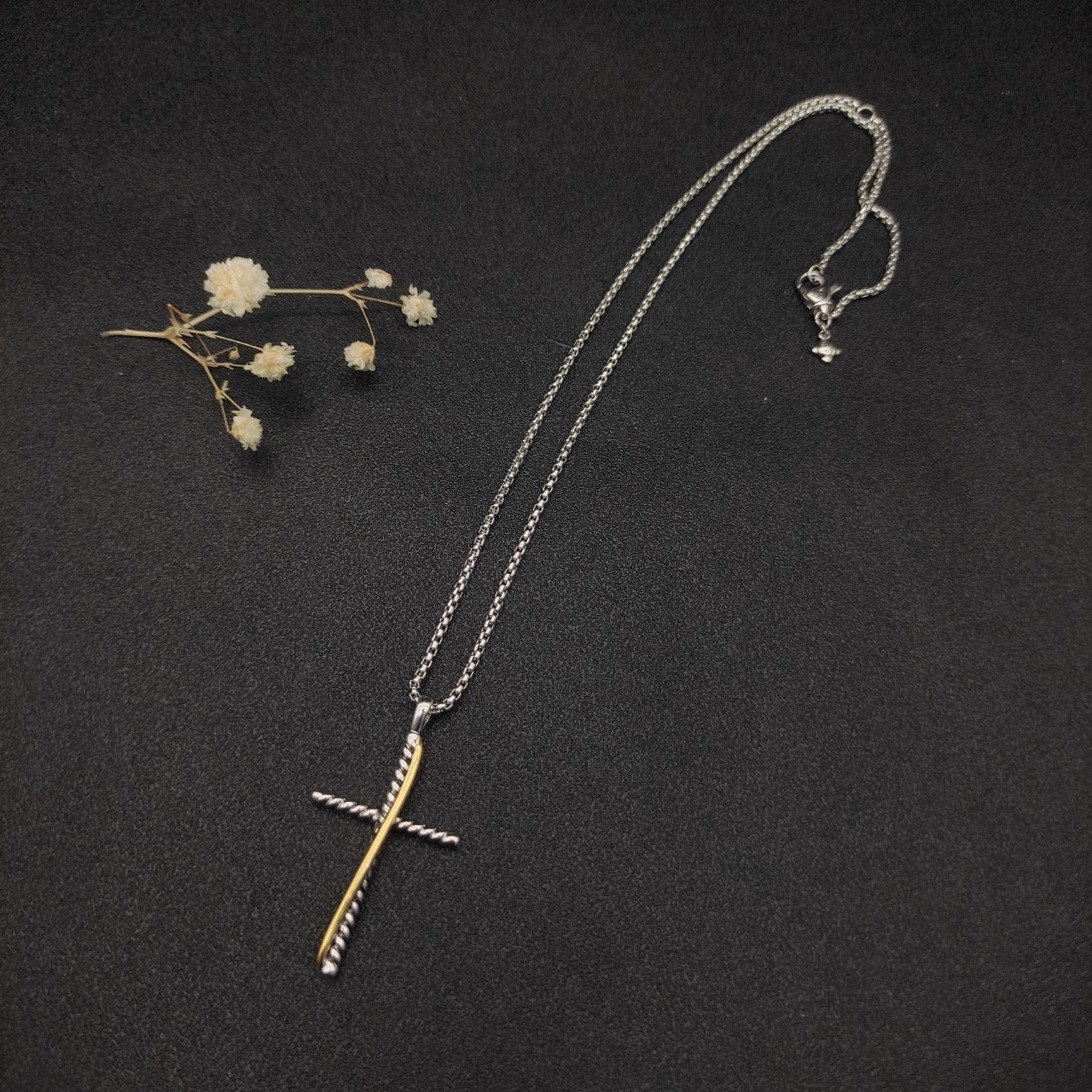 David Yurman 925 Sterling Silver 18K Gold Cable Cross Pendant Box Chain Necklace
