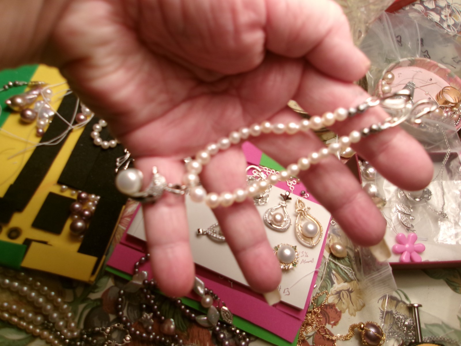PEARL BRACELET WITH REAL PEARLS I MADE THIS ONE DOLPHIN SO PRETTY
