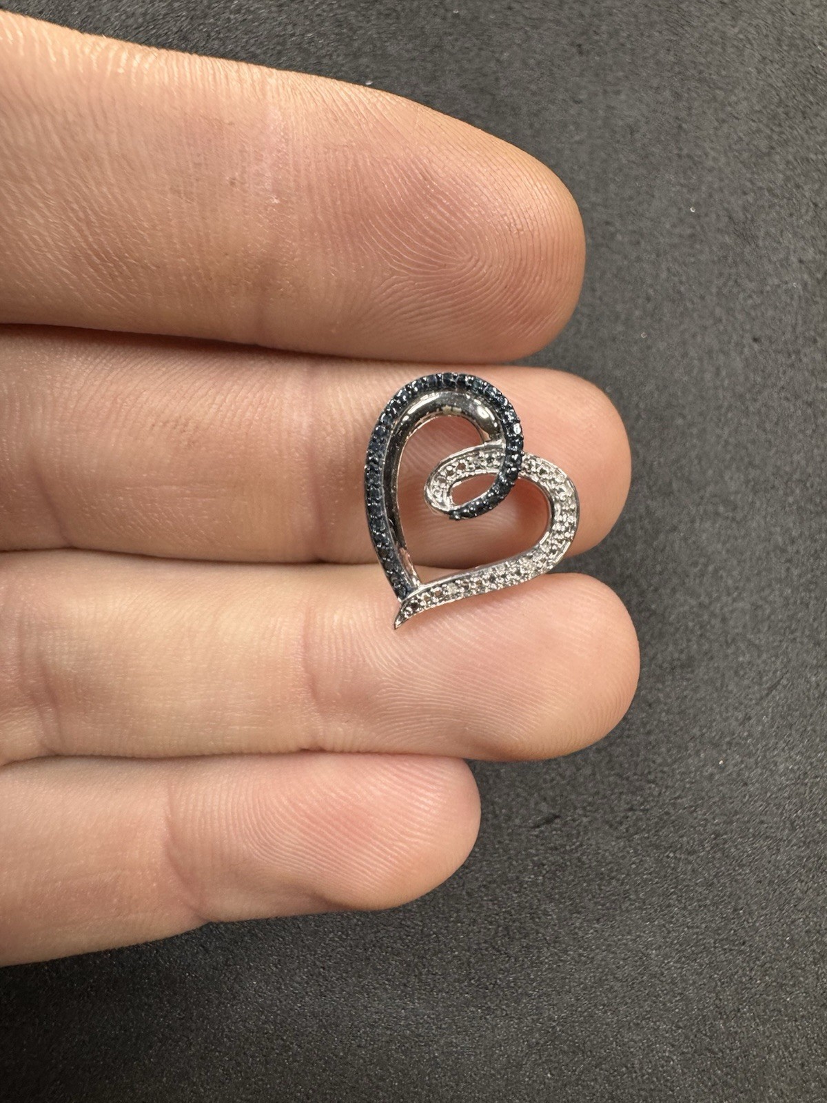 2.2g JWBR Sterling Silver 925 Diamond Heart Pendant Jewelry lot H