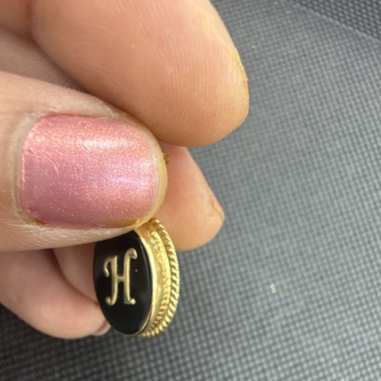Yellow Gold 14k 1.8 gm onyx oval H initial pendant charm alphabet jewelry