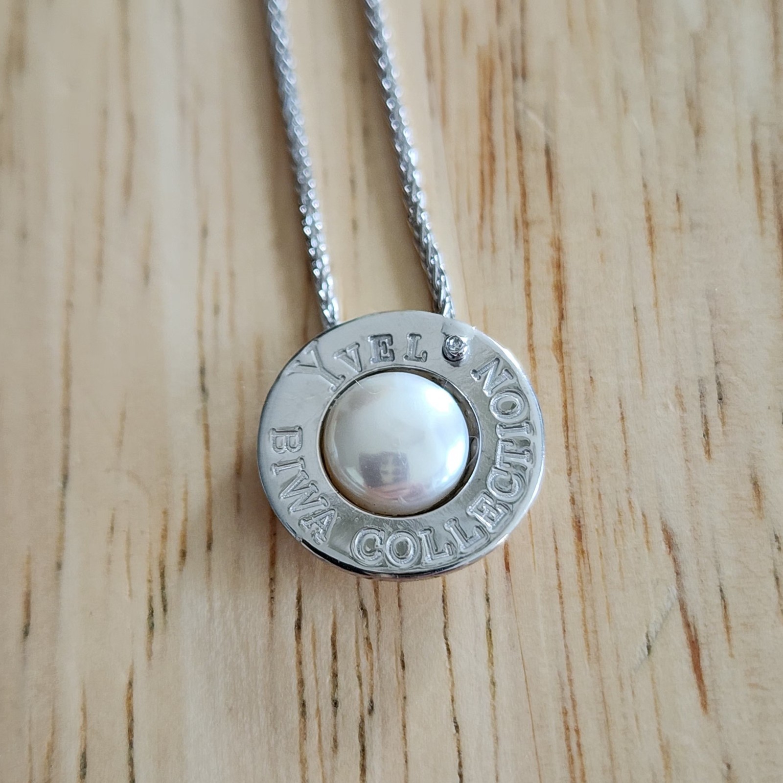 18k white gold YVEL BIWA COLLECTION pearl diamond pendant wheat chain necklace