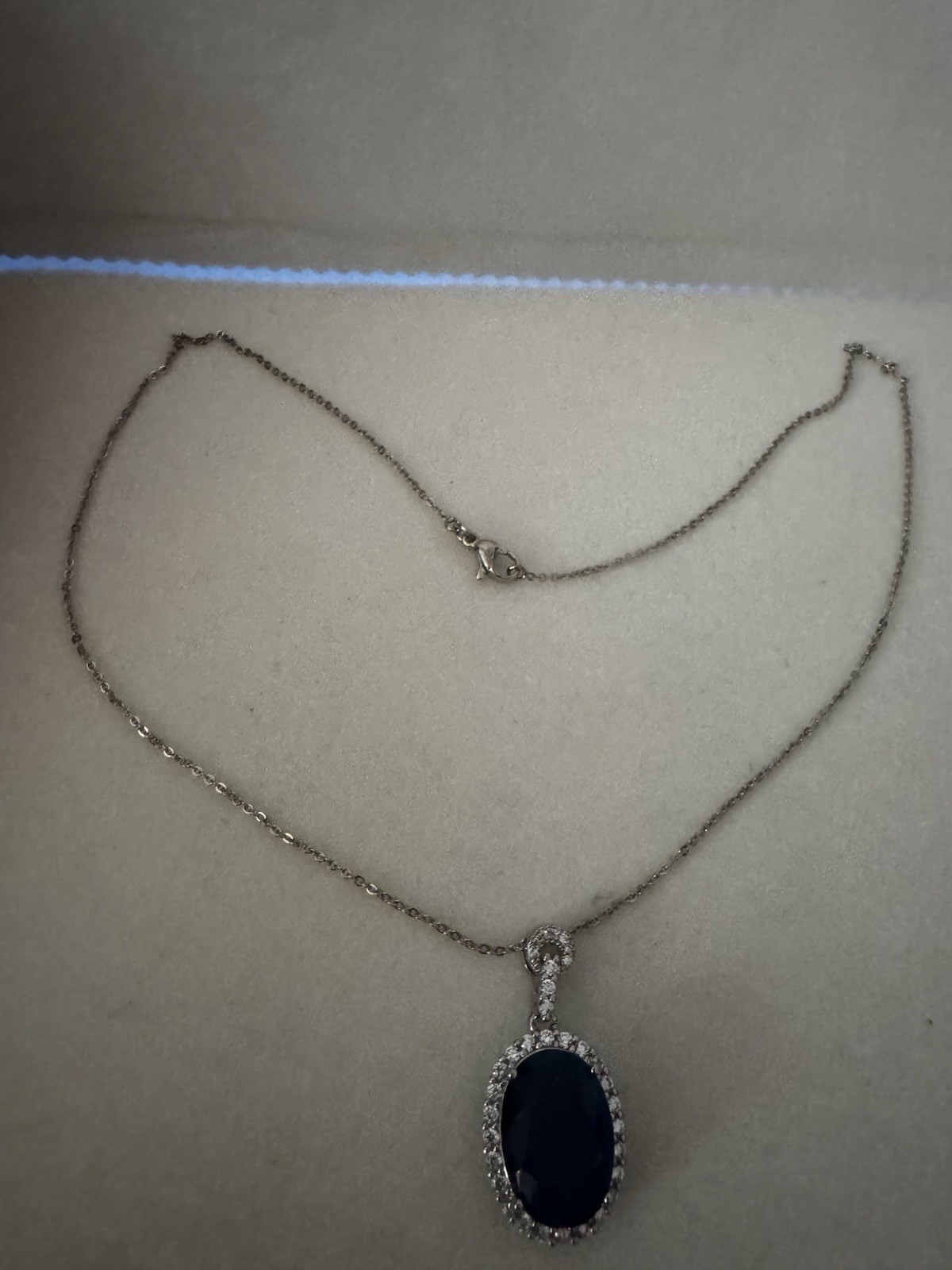 fashion Saphire pendant crystal 18k white gold plated 17″ chain necklace NIB