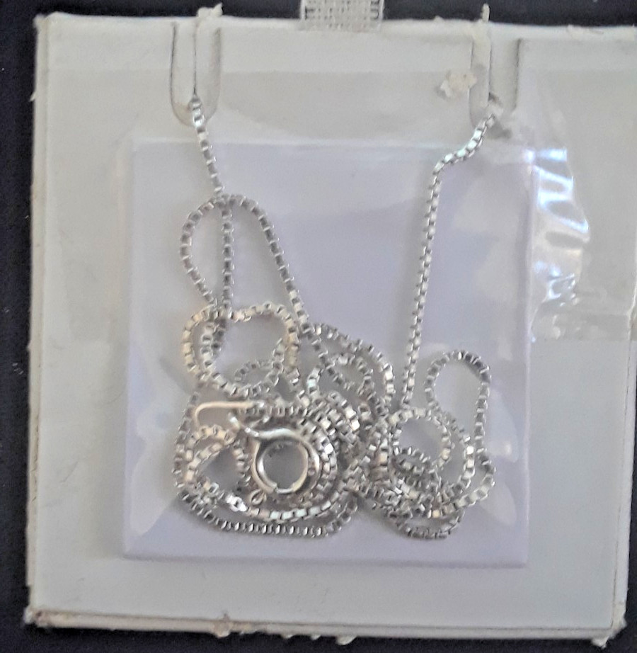 925 Silver Vintage Real Marcasite Gemstone& Blue C Z Teardrop Pendant & Necklace