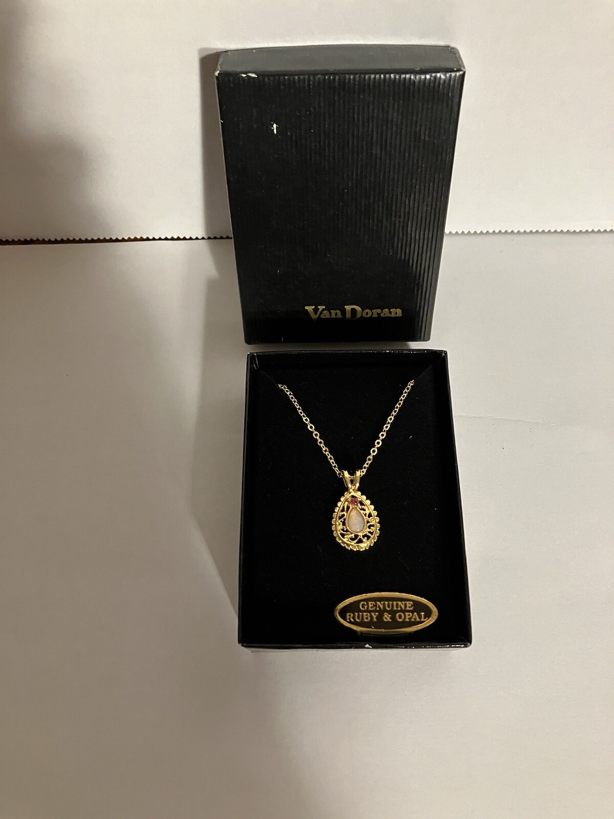 Vintage Van Doran “Genuine Ruby & Opal” Pendant Gold Tone 18” Chain Original Box