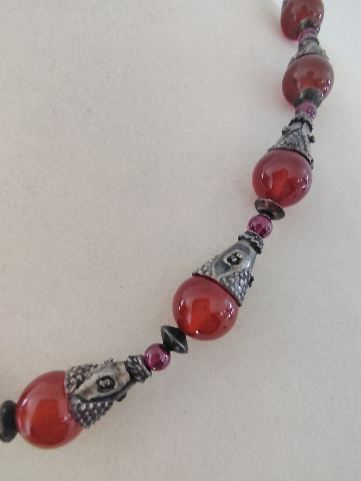 Nancy and Rise NR Sterling Silver Carnelian Garnet Heavy Bead Necklace 18″ RARE