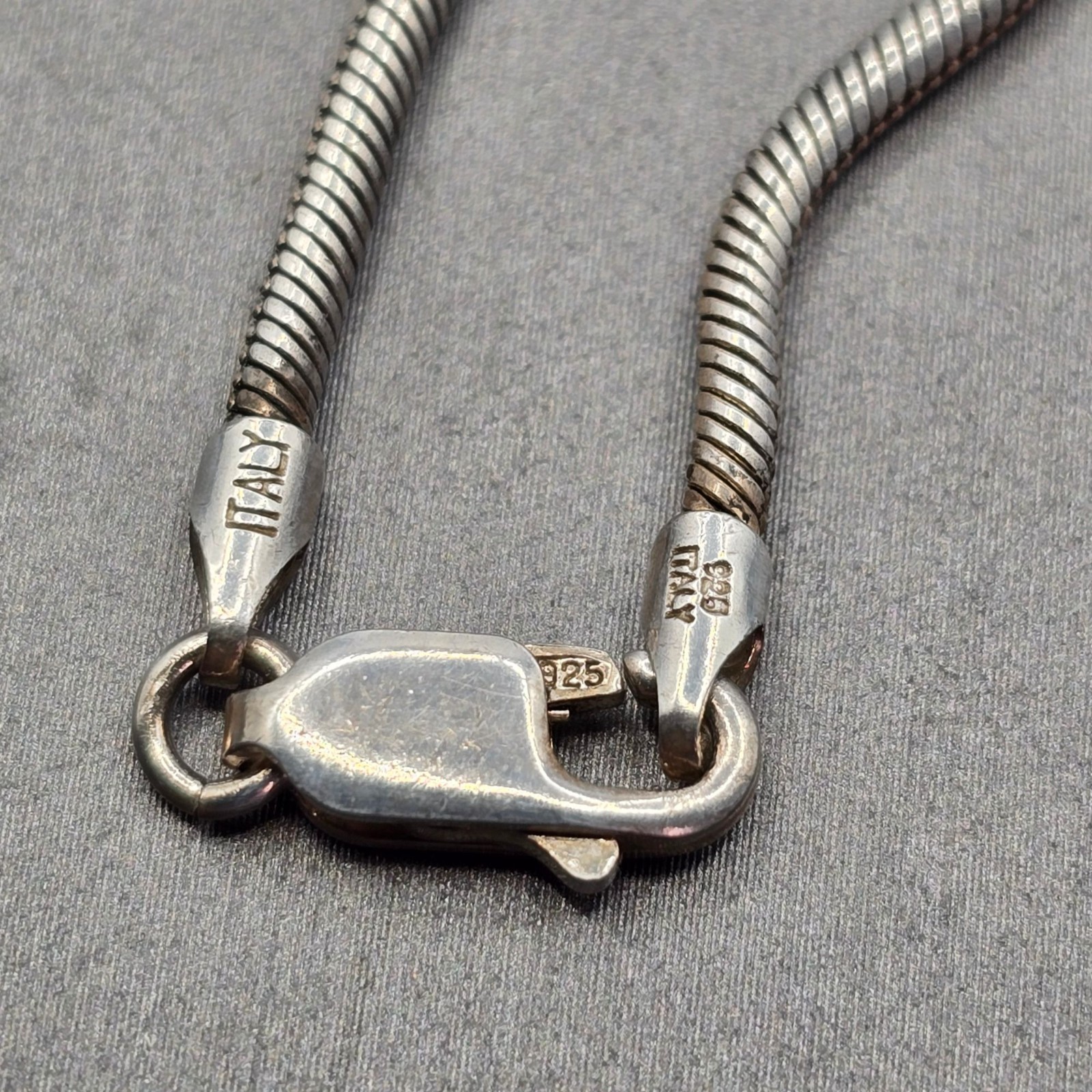 Sterling Silver Snake Chain Necklace 18″ 925 Italy AGI 2mm 11.7g Layering Unisex