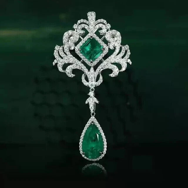 14K White Gold Plated In 2.4Ct Princess Cut Lab Created Emerald Charming Pendant