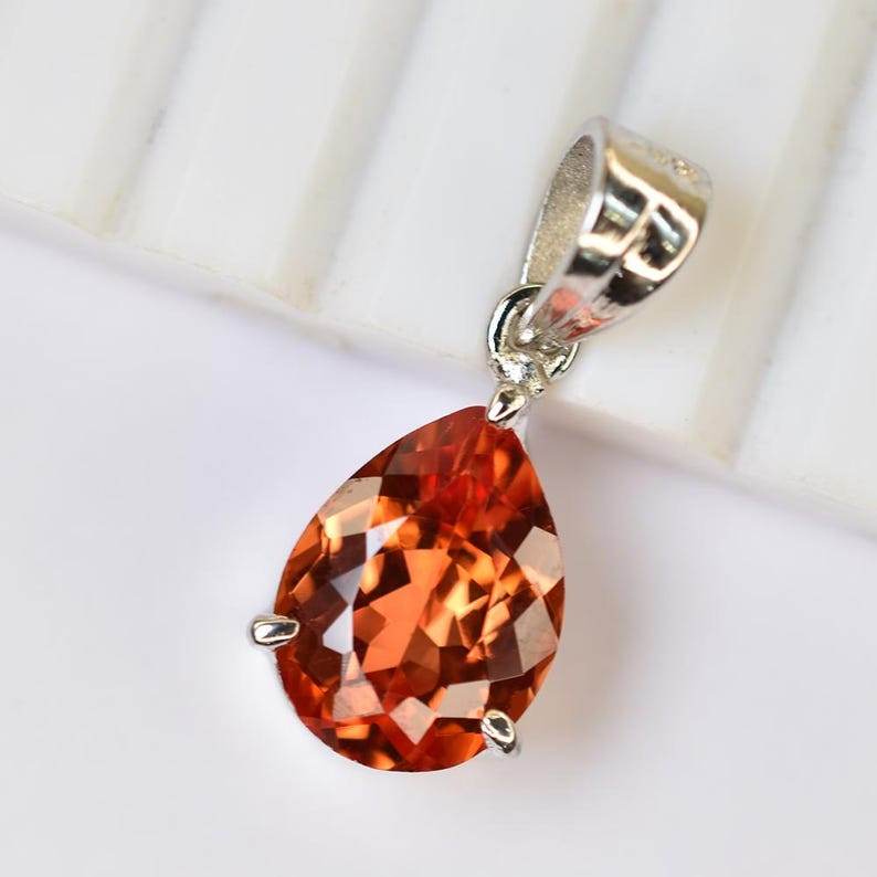 28 Ct Certified Natural Orange Sapphire 925 Solid Silver Pendant Loose Gemstone